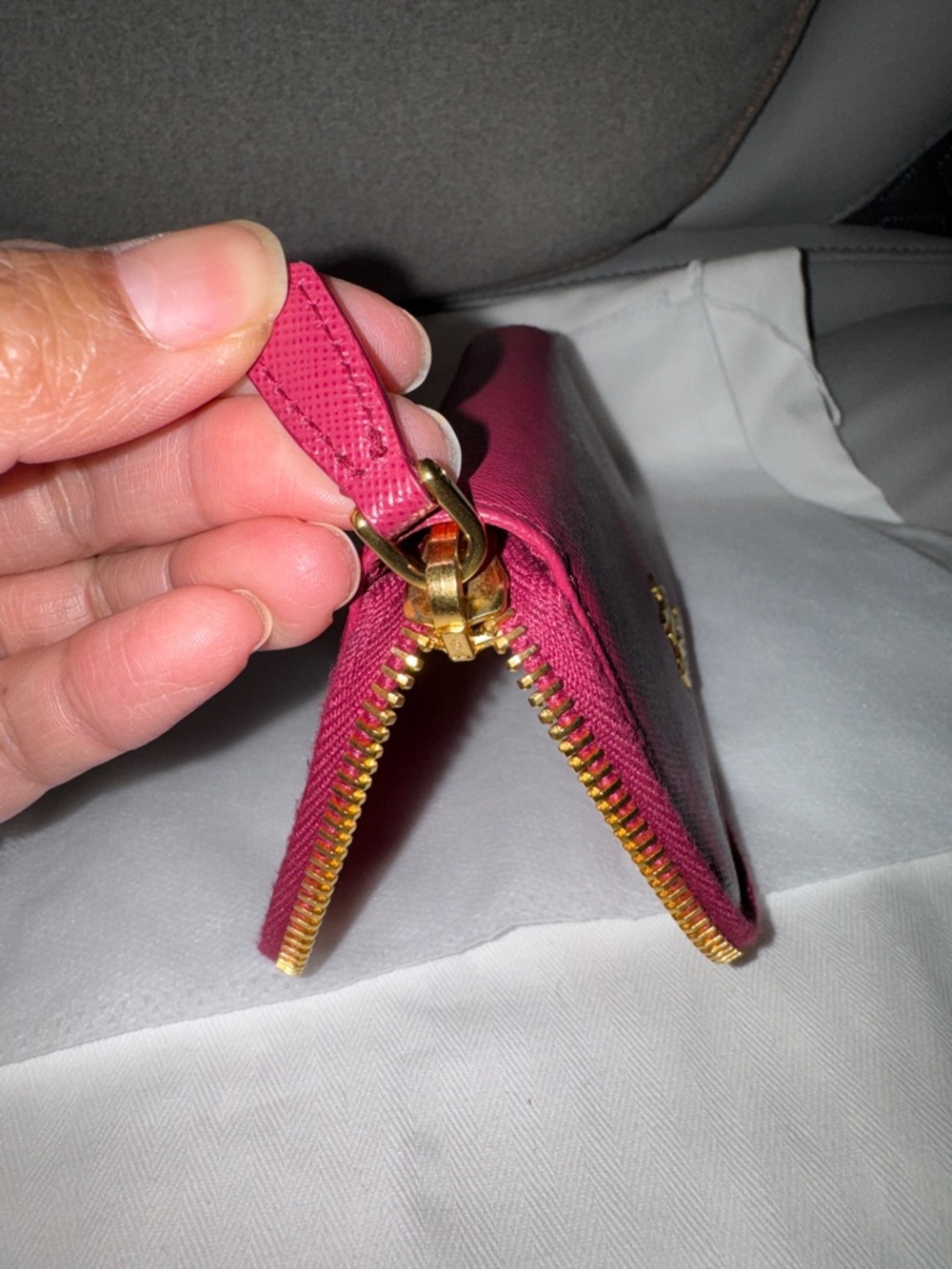 Prada Zip-Around Saffiano Key Waller in Berry - Picture 4 of 7